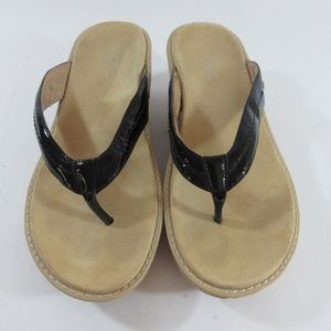 Vionic Grenada Black Thong Wedge Sandals